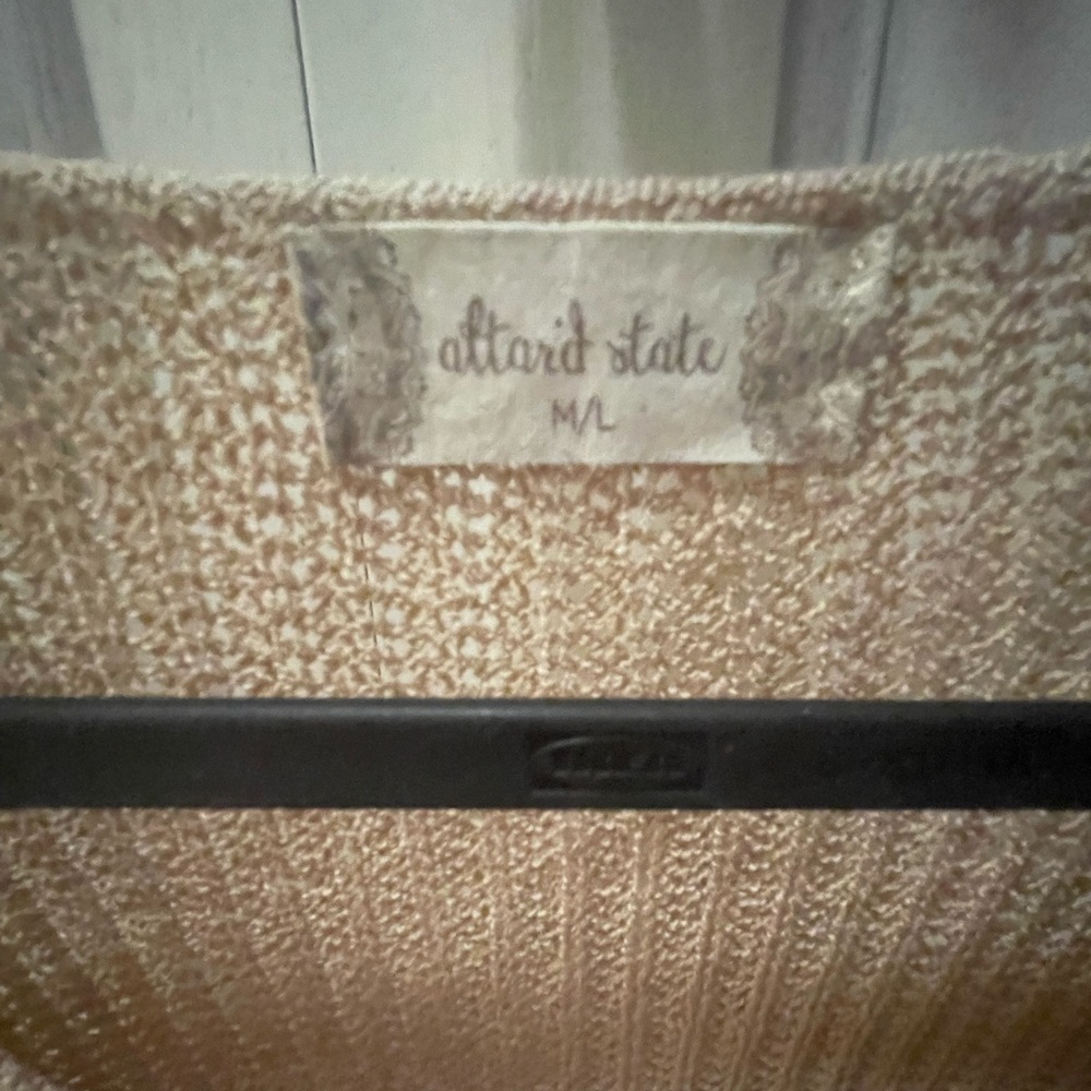 Altar’d State sweater - Picture 3 of 4